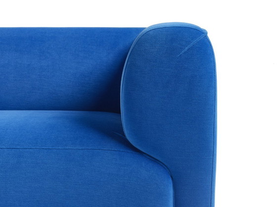 Image 1 of Nel Maverick 3 posti, in velluto di lana Kvadrat Gentle