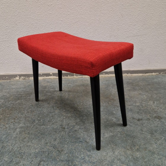 Fifties Vintage Red Footstool – Textile, Wood (photo 7 of 9)