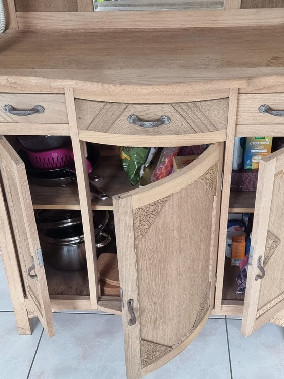 Image 1 of Esszimmer-/Küchenschrank aus der Mitte des Jahrhunderts mit Bleiglasfenstern und einer wunderschönen Oberfläche