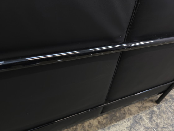 Image 1 of Sofá de diseño Cassina Lc2 de dos plazas, de piel, color negro