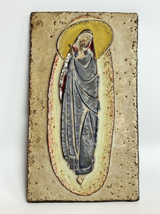 Gran placa de cerámica vintage para pared con figura de la Virgen – Relieve religioso, Europa, década de 1960