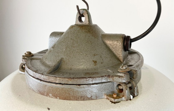 Image 1 of Suspension industrielle en fonte émaillée grise de Zaos, années 1960