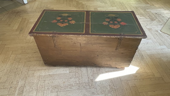 Image 1 of Cassapanca antica dipinta a mano