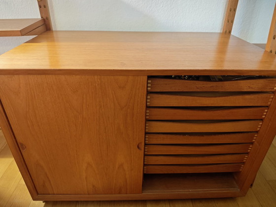 Sistema modular de pared danés de teca Poul Cadovius Royal System Cado – Estanterías de pared, Wood (photo 3 of 5)