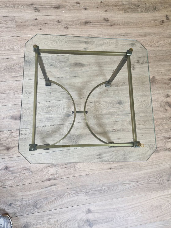 Image 1 of Table d'appoint style Hollywood Regency | 68 cm Laiton et verre |