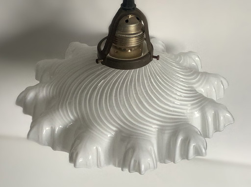 Lampe suspendue Art Déco Verre opalin français