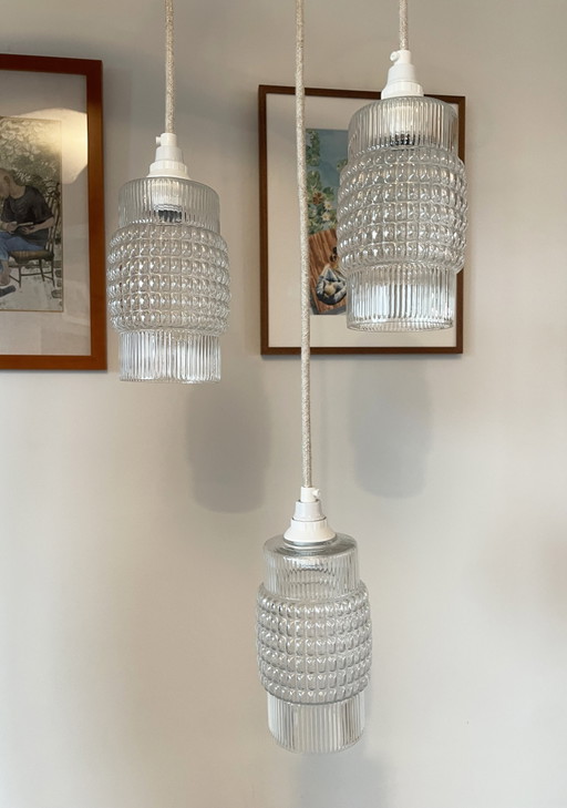 Ensemble de 3 suspensions en verre texturé remises à neuf, style scandinave des années 1970