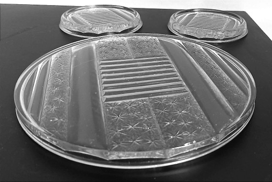Lot 1 dessous de plat & 2 dessous bouteille Art Déco – Accessoires de table, Glass (photo 9 of 9)