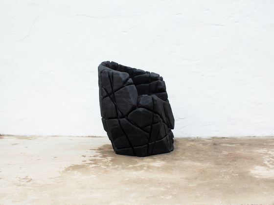 Image 1 of Chaise en chêne carbonisé