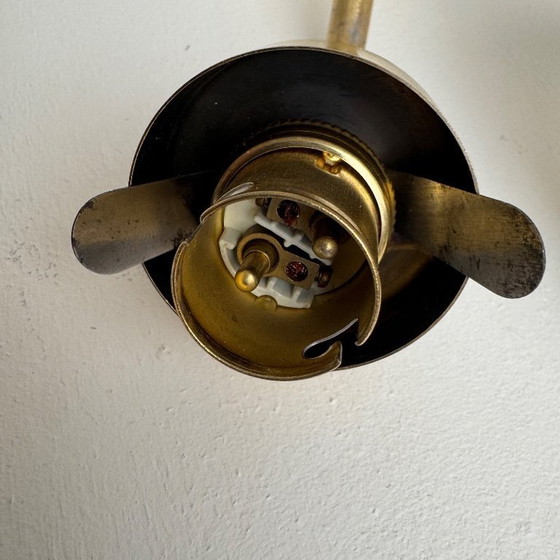 Image 1 of Applique da parete vintage antica in ottone e opalino