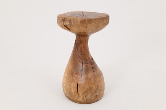 Image 1 of Table d'appoint sculpturale, tabouret, bois massif, noyer, design contemporain, Logniture