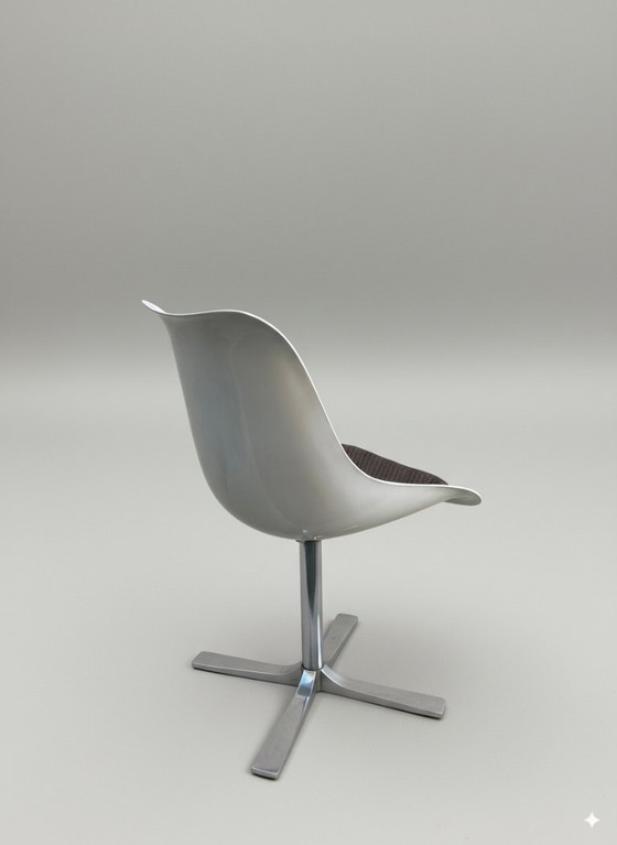 Image 1 of Silla Tulip de Roche Bobois en plástico moldeado y base cruciforme cromada