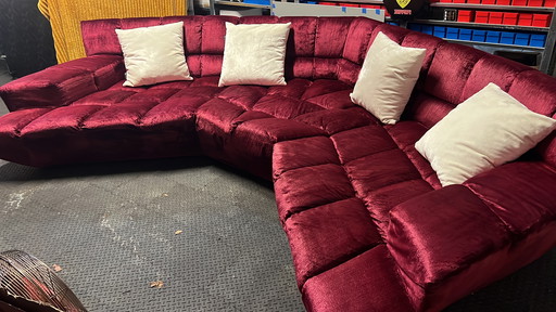 Divano Bretz Cloud 7, versione grande in rosso-bordeaux