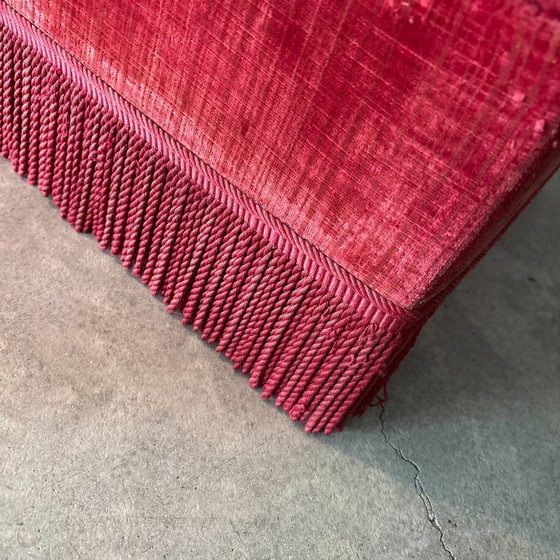Image 1 of Pouf vintage in tessuto rosso