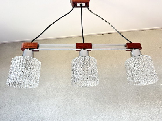 Suspension vintage en teck et chrome – Verre, Bois (photo 2 of 8)