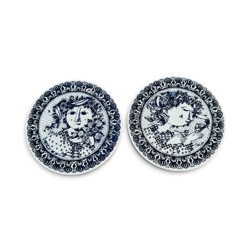 Rare Set (2) Vintage Wall Plates 'The Four Seasons' incl. Original Box – Bjørn Wiinblad for Nymølle (1978) (photo 2 of 9)