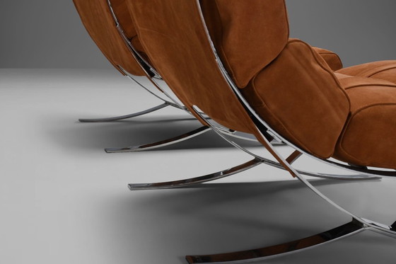 Image 1 of Impresionantes tumbonas de ante y cromo, Francia, años 70