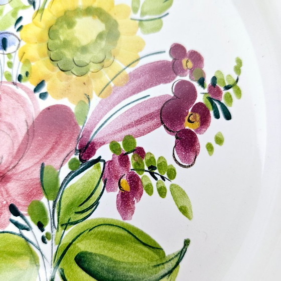 Image 1 of Mid-century vintage GMUNDNER KERAMIK ceramic hanging wall deep plate | Hand-painted floral art pottery from AUSTRIA | 25cm