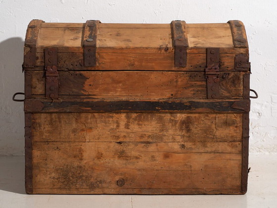 Baúl de viaje antiguo de madera de pino – Europa Central, circa 1900 – Armarios de almacenamiento, Iron (photo 23 of 28)