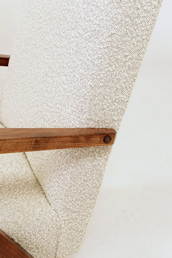 Image 1 of Pair of longue chairs off white bouclé modern design 