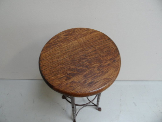 Table d'appoint ronde vintage en métal – Tables d'appoint, Wood, Iron (photo 2 of 9)