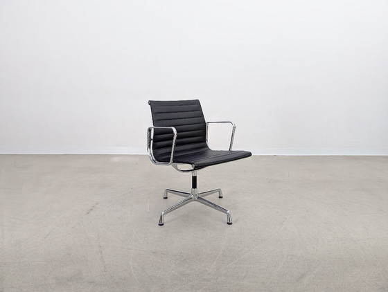 Image 1 of Original Vitra Charles & Ray Eames chair EA 108, black leather