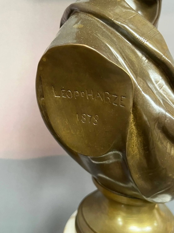 Léopold Harzé (1831–1893). Busto de bronce de una joven sobre una base de mármol. Bélgica. Fechado en 1878. (photo 5 of 9)