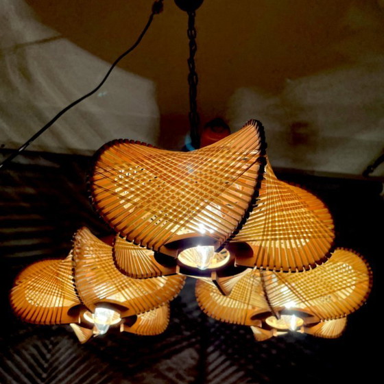 Image 1 of Lampadario rustico in legno con 3 luci in paglia di legno, anni '60