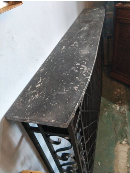 Console / radiator cover