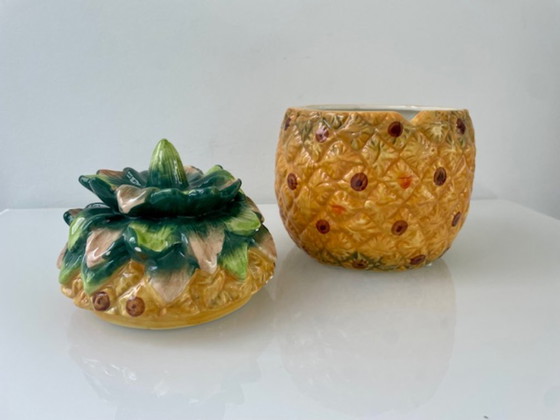 Image 1 of Keramieken ananas voorraadpot gekleurd 21 cm