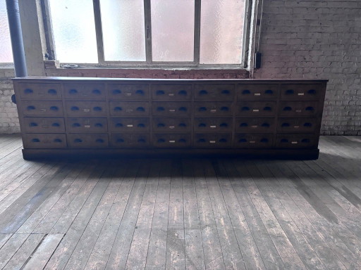 Unieke XL Industriële Apothekerskast / Toonbank (3,52m)