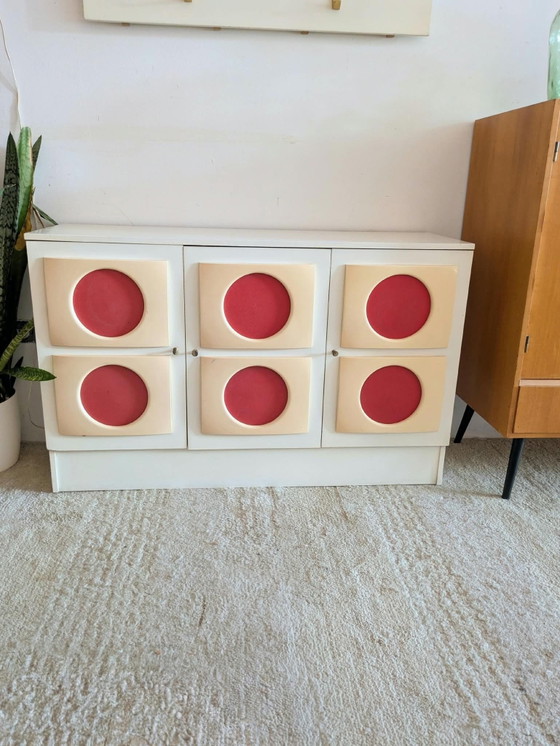 Set vintage, retrò di Appendiabiti e credenza – Ottone, Plastica (photo 12 of 14)