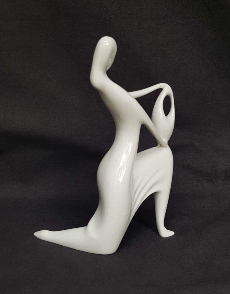  DUX　Jaroslav Jezek　オブジェ　アンティーク Royal Dux porcelain vintage - Jaroslav Jezek | €250 | Whoppah