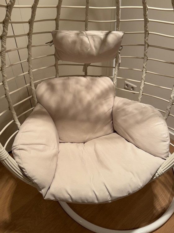 Fauteuil suspendu œuf autoportant, Rocking chairs, Métal, Plastique, Beige (photo 4 sur 7)