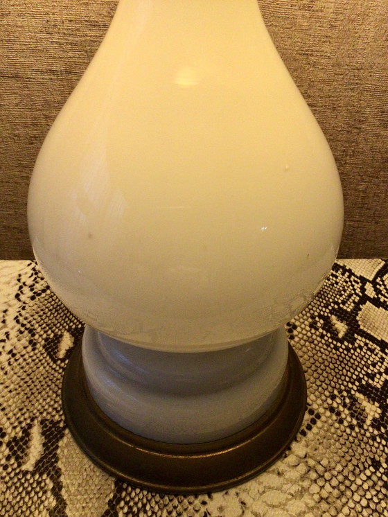 Image 1 of Lampada da tavolo vintage in vetro opalino