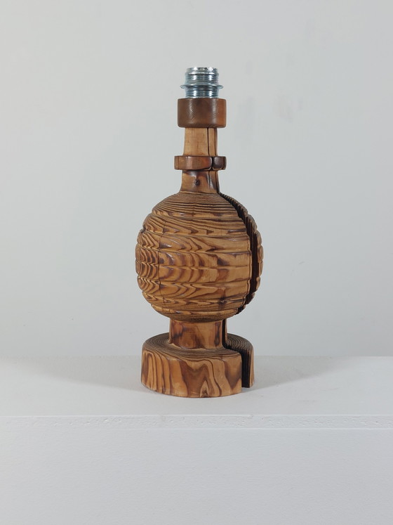 Image 1 of Zeldzame vintage tafellamp van grenenhout uit het midden van de vorige eeuw, Temde