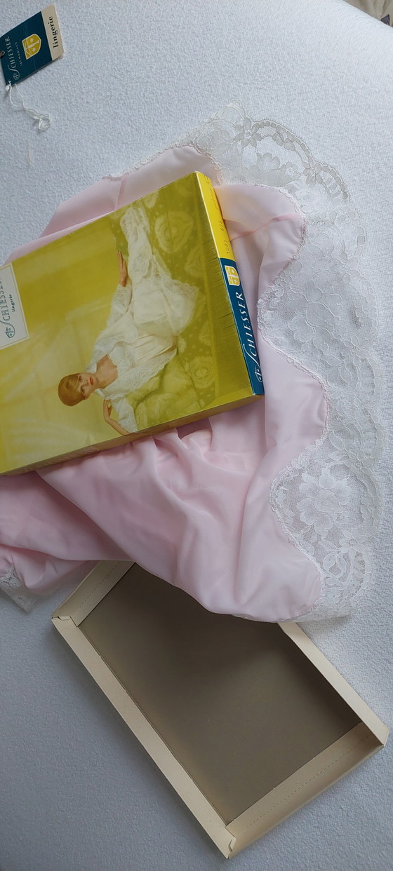 Image 1 of Vintage onderjurk SCHIESSER, jaren 60, maat 40