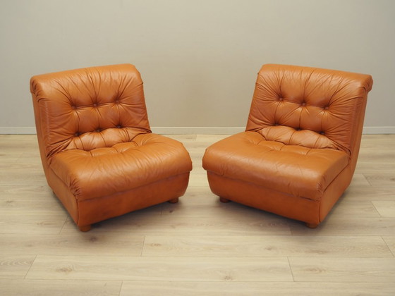 Image 1 of Fauteuil rouge, Design italien, 1970, Production : Italie