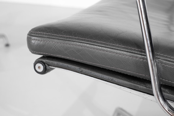 Image 1 of Silla Soft Pad "EA 208" Charles Ray Eames, EE.UU. 1969.