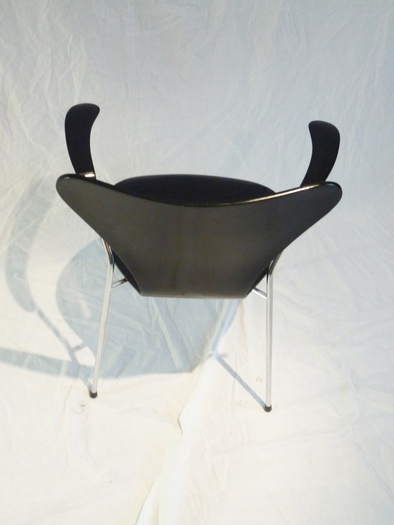 Image 1 of 3207 Poltrona Arne Jacobsen