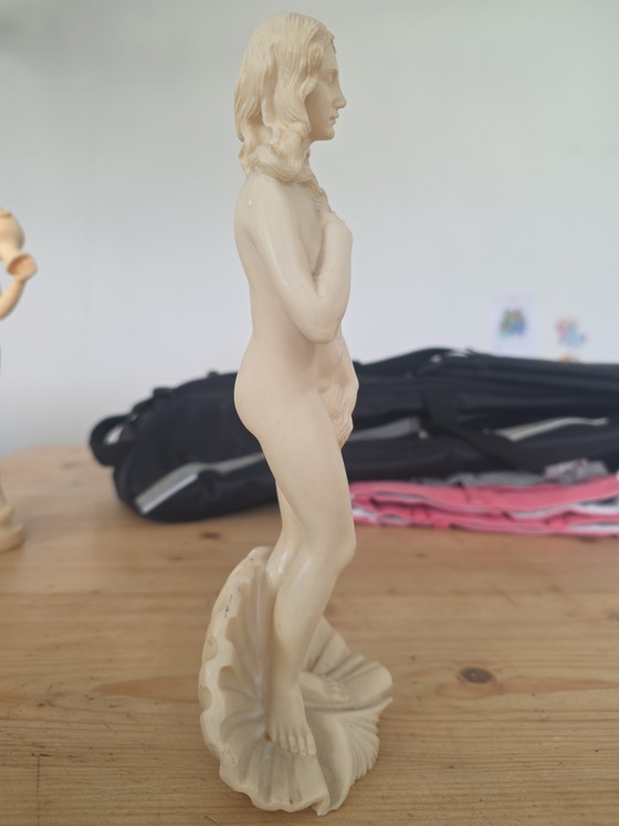 Image 1 of Harzstatue der Venus