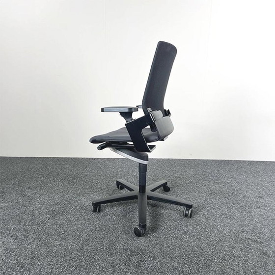 Wilkhahn On Office Chair – Textile (photo 5 of 13)