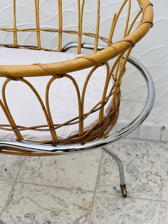 Image 1 of Rattan cradle