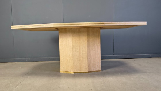 Image 1 of Table de salle à manger vintage en travertin et laiton