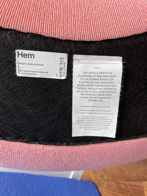 Image 1 of Roze Donut Boa poef van Sabine Marcelis voor HEM