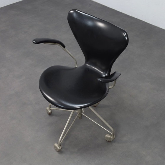 Image 1 of Sedia da ufficio modello 3217 di Arne Jacobsen per Fritz Hansen, prima edizione, anni '50.