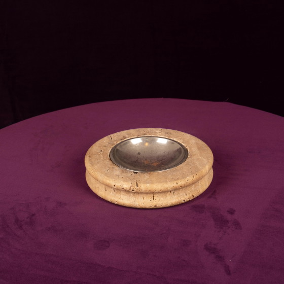 Round Italian Travertine Ashtray with Removable Metal Dish 1970 – Table accessories, Italian Design (photo 5 of 12)