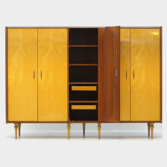 Image 1 of Grote vintage kledingkast met 5 deuren in mid-century modern stijl, gemaakt van esdoorn- en teakhout, jaren 1950.