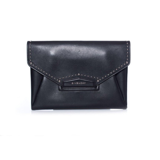 Givenchy, pochette Antigona in pelle borchiata