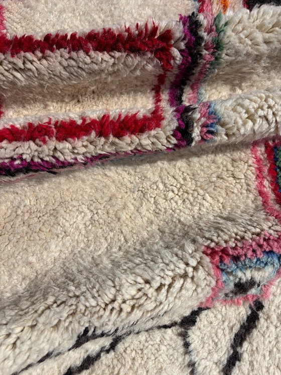 Image 1 of Tapis marocain moderne et coloré 200x300 cm, authentique tapis marocain, tapis berbère